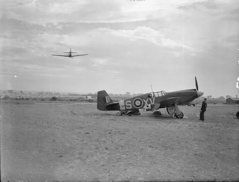Mustang-fly fra No. 2 Squadron ved RAF Sawbridgeworth